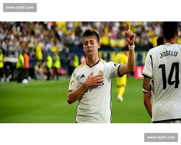 皇马锁定荷兰中场新星斯密特，安切洛蒂钦点为中场革新核心